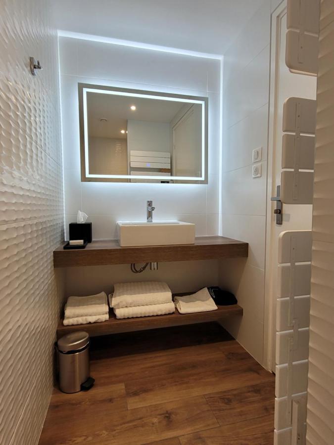 Lodges En Pierres Dorees Saint-Germain-Nuelles Ngoại thất bức ảnh