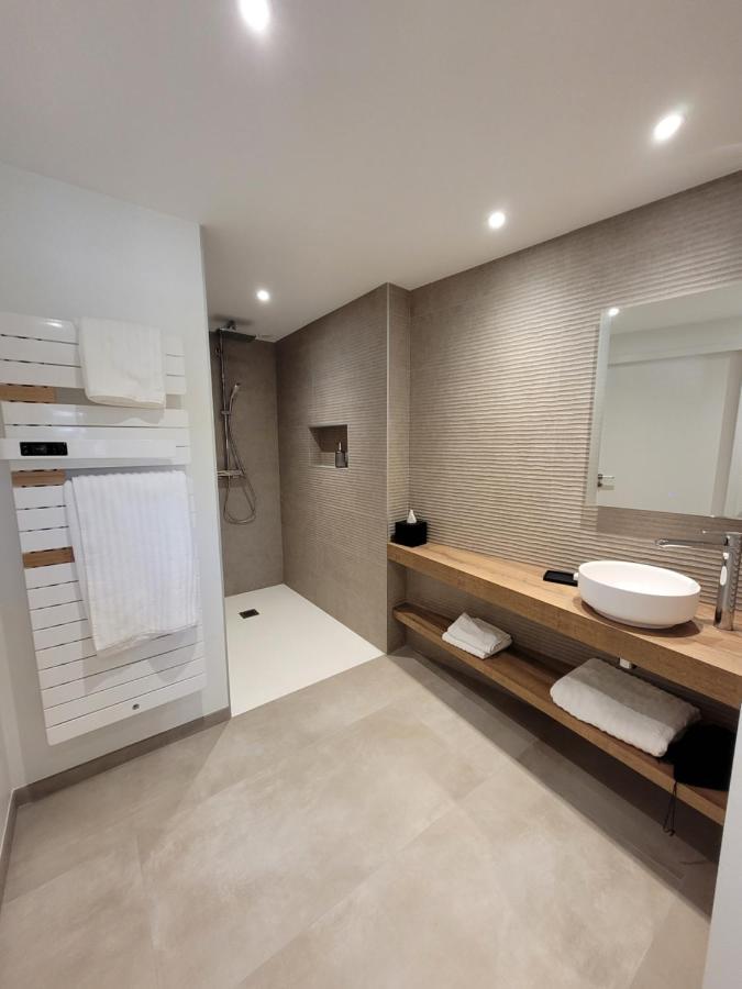 Lodges En Pierres Dorees Saint-Germain-Nuelles Ngoại thất bức ảnh